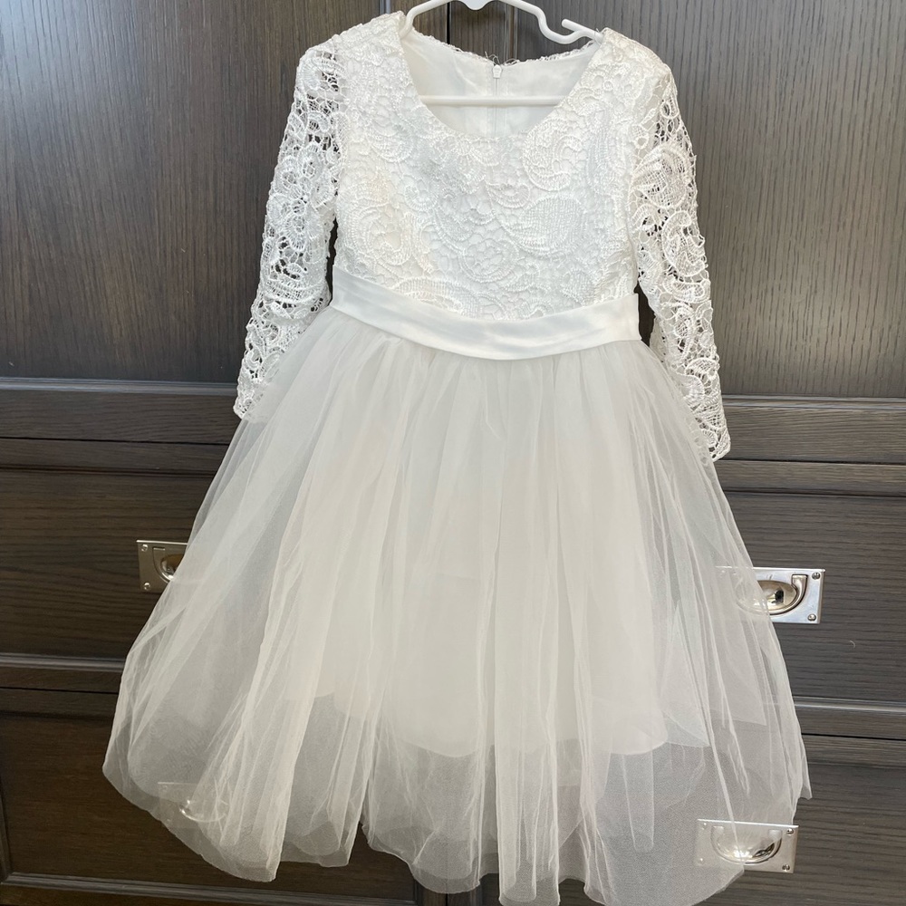 Flower girl dress size 4